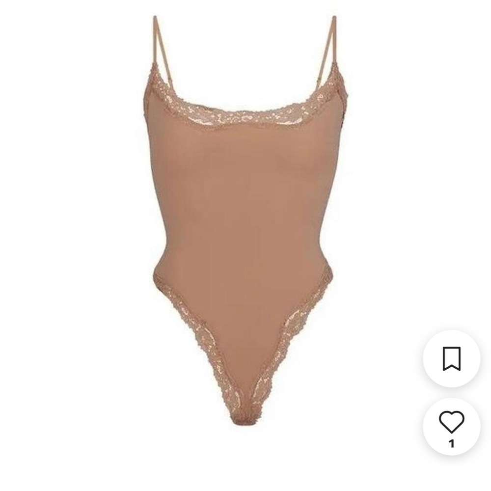 SKIMS Cocoa Lace Detail Camisole